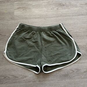 NWT Aerie OFFLINE Throw-Back Fleece Track
Short in Olive Green Women's Size XL